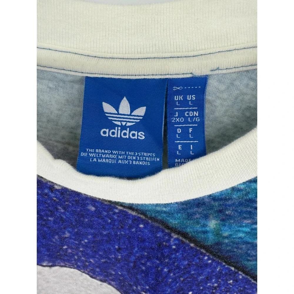 Adidas Men Graphic T-Shirt Size L Blue Multi Colored Short Sleeve Crew Neck‎ Tee